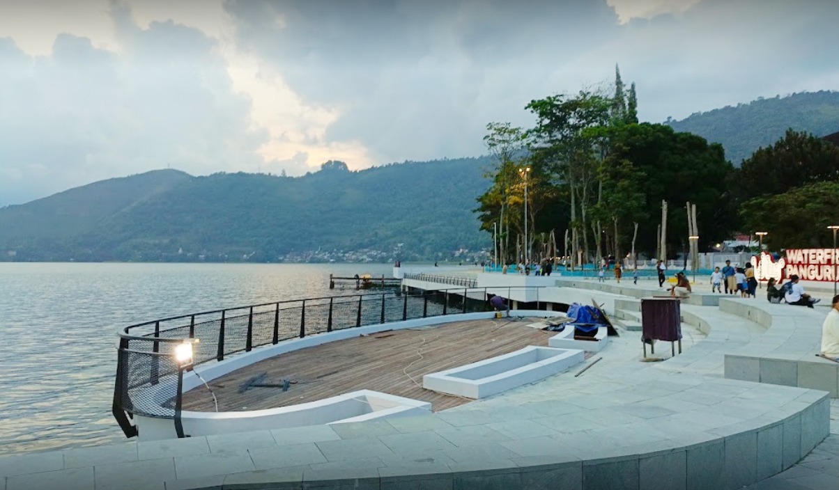 Waterfront City Pangururan