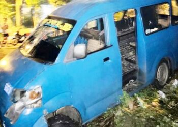 Puncak,Ciloto,Bogor,Puncak Ciloto Bogor,Puncak Ciloto,Jawa Barat,Kabupaten Cianjur Seorang sopir angkot mabuk menabrak tujuh kendaraan di Bogor, menyebabkan kerusakan parah dan melarikan diri sebelum akhirnya ditangkap.