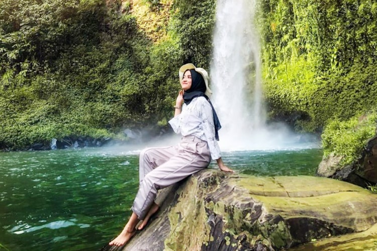 wisata cimahi, Curug Cimahi,Taman Kartini,Destinasi,Destinasi Wisata,Wisata,Destinasi Wisata Cimahi,Wajib Dikunjungi,Curug Cimahi,Curug Bugbrug,Alun-alun Cimahi,Alam Wisata Cimahi,Kampung Adat Cireundeu,Natural Hill Cisarua Curug Bugbrug