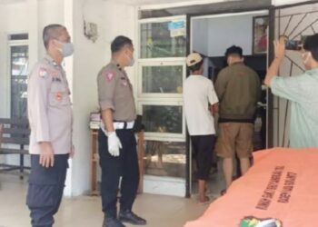 Kehidupan opa hans dan oma rita, pasangan yang selalu ramah dan aktif di kegiatan gereja yang dahulu penuh kebanggaan berakhir tragis.